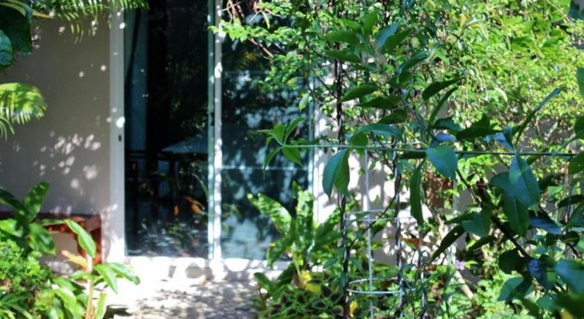 Rommai Rimnaam Resort Ranong Exterior photo